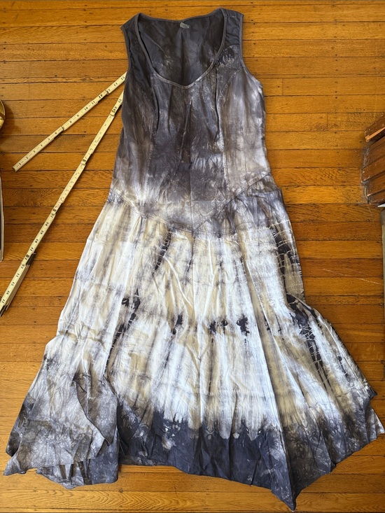 XCVI Dresses & Skirts - Tie-Dye Sleeveless Maxi Dress in Purple Grey and White